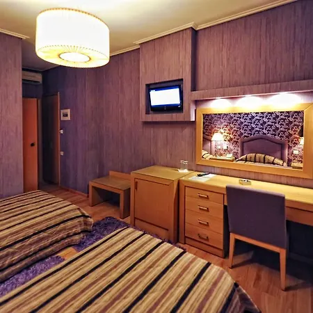 Haikos Hotel 2*